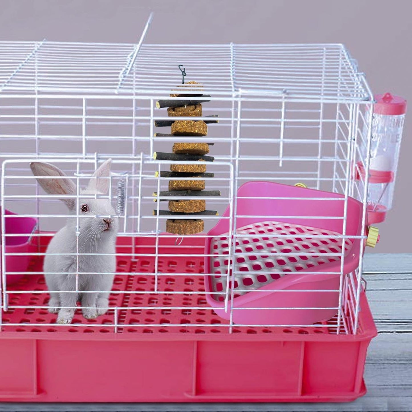 PINVNBY Rabbit Chew Toys for Teeth Hanging,Natural Apple Bunny Chew Sticks Small Animals Molar Wood for Rabbits Chinchillas Guinea Pigs Hamsters Small Pet Chewing Improve Dental Health(4 Pcs)