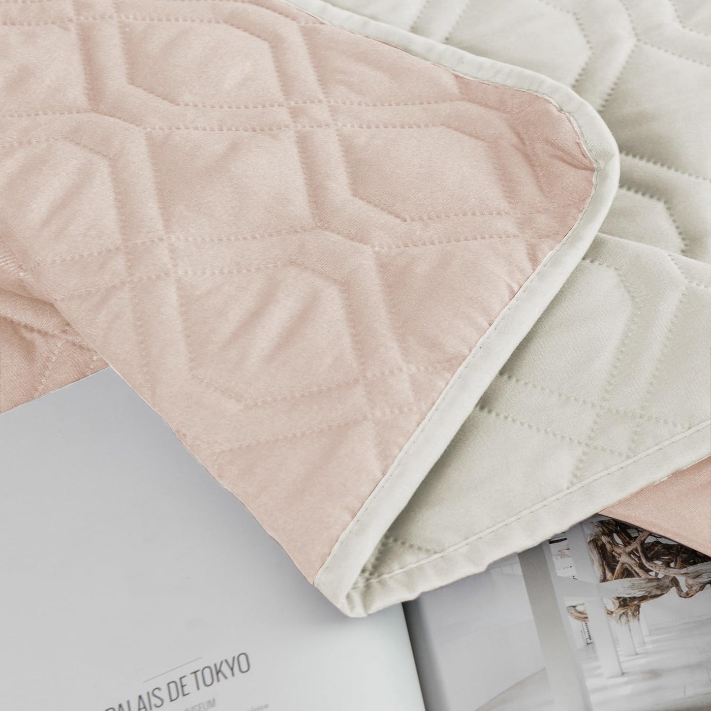 Ameritex Waterproof Dog Bed Cover Pet Blanket for Furniture Bed Couch Sofa Reversible