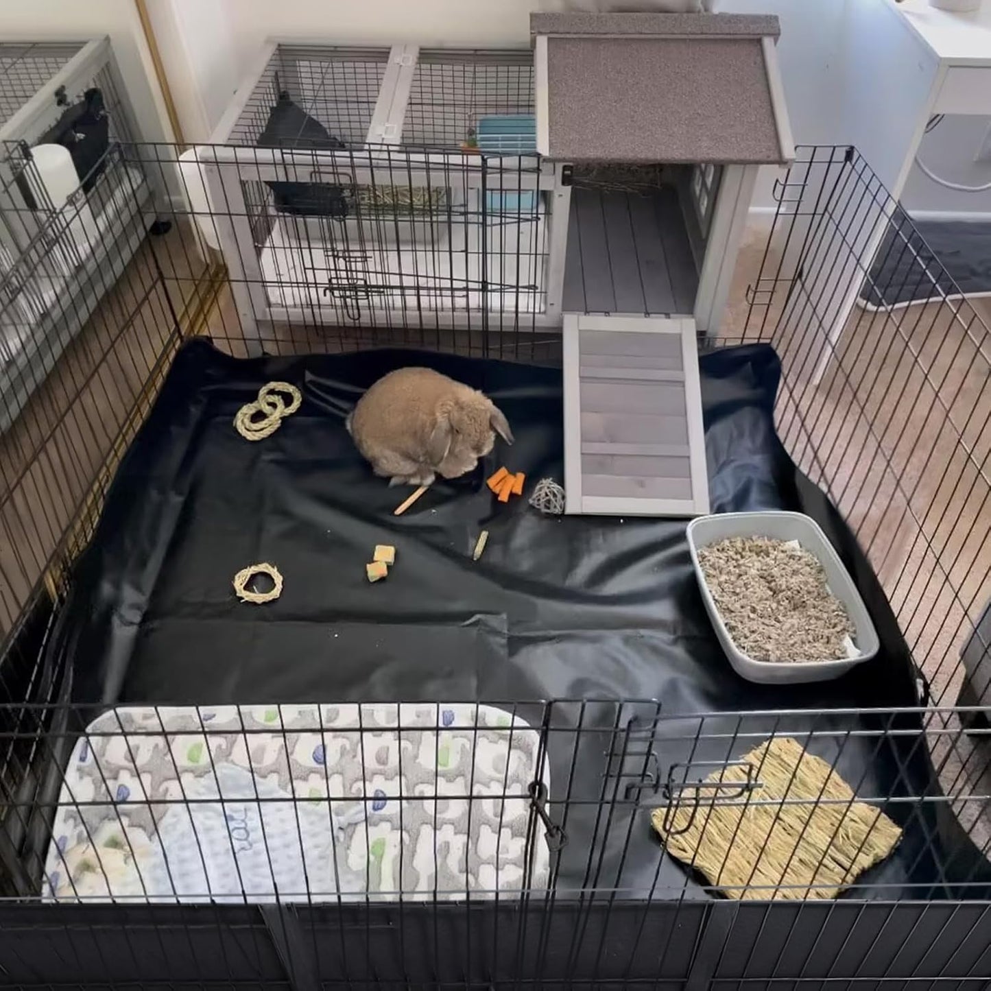 Aivituvin Rabbit Hutch Indoor Bunny Cage Outdoor Bunny House with Wire Floor Leakproof Plastic Tray