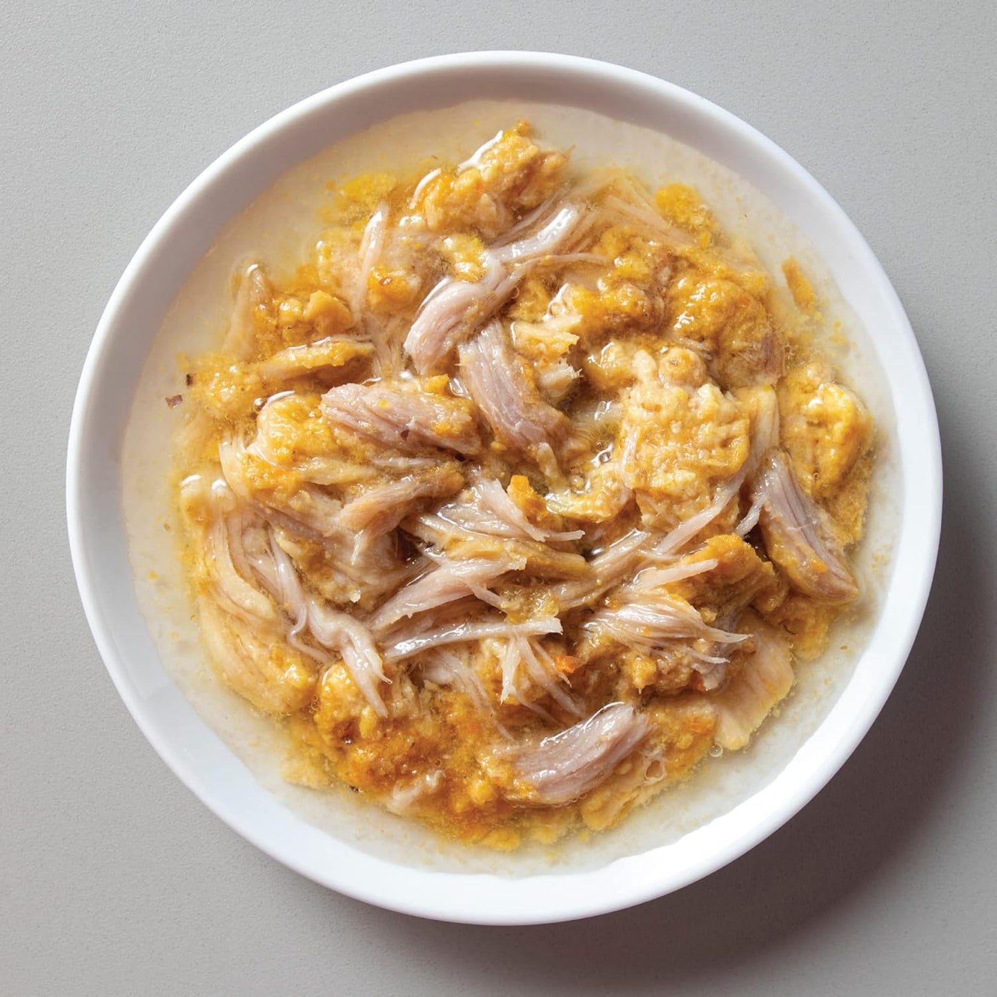 Whole Life Pet Bistro Bowls - Human-Grade Wet Food Toppers & Complement, Natural & Flavorful Broth, Instantly Hydrating Cat Snacks, Lickable Cat Treats, Just Add Water - Chicken & Tuna, 3 Oz