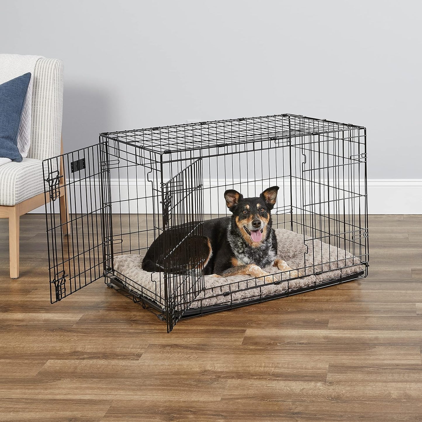 MidWest Homes for Pets 36-Inch Two-Door iCrate Folding Dog Crate with Divider Panel, Leak-Proof Tray & Secure Latches – Metal Wire Kennel for M-L Breeds – Portable, Durable & Easy to Assemble
